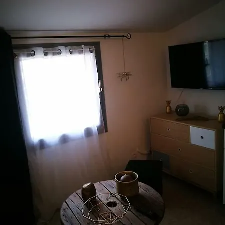 Διαμέρισμα T2 40m² - Hyper Centre - Au Calme - Parking 50m - Immeuble Videosurveille