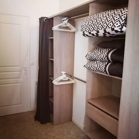 Διαμέρισμα T2 40m² - Hyper Centre - Au Calme - Parking 50m - Immeuble Videosurveille *